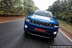 ஜீப் காம்பஸ் மாடலின் குறிப்பிட்ட வேரியண்ட்களுக்கு டிசம்பர் மாத சலுகைகள் அறிவிப்பு...