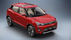மஹிந்திரா எக்ஸ்யூவி300 பிஎஸ்-6 பெட்ரோல் மாடல் விற்பனைக்கு அறிமுகம்