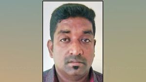 போலீஸ் கண்ணில் விரல் விட்டு ஆட்டி வந்த மர்ம நபர் சிக்கினார்! இவர் செஞ்ச தில்லாலங்கடி என்னனு தெரியுமா