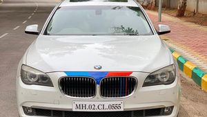 முன்னணி நடிகரின் கார் செகண்ட் ஹேண்ட் மார்க்கெட்டில் விற்பனைக்கு வந்தது... விலை எவ்வளவு தெரியுமா?