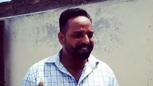 ஊரடங்கால் வேலையிழந்த இந்தியர் இப்போ உலக பேமஸ்... அவர் உருவாக்கிய தயாரிப்பு அப்படி... ஆர்டர் குவியுது