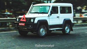 தீவிர சோதனை ஓட்டங்களில் பிஎஸ்6 ஃபோர்ஸ் குர்கா!! மஹிந்திரா தாரை சமாளிக்குமா?