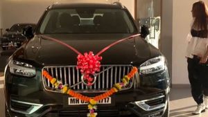 ரொம்ப பாதுகாப்பானது... 1 கோடி ரூபாய்க்கு வால்வோ கார் வாங்கிய பிரபல டிவி நடிகை... யார்னு தெரியுமா?
