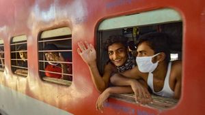 ஒற்றை பெண்ணுக்காக முழு வேகத்தில் இயங்கிய ரயில்... வடகிழக்கு ரயில்வேதுறையின் சபாஷ் செயல்... என்ன தெரியுமா?