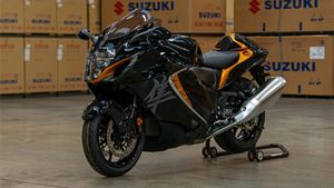 இந்தியாவில் விற்பனைக்கு அறிமுகமானது 2021 சுசுகி ஹயபுசா... இதோட விலை கேட்ட மயக்கமே வந்துவிடும்!!