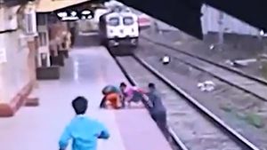ரியல் லைஃப் சூப்பர் ஹீரோவிற்கு காஸ்ட்லியான பரிசு அறிவித்த பிரபல தொழிலதிபர்... என்ன பரிசுனு தெரியுமா?