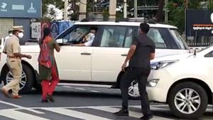 திடீரென கான்வாயை நிறுத்திய முதல்வர் மு.க.ஸ்டாலின்!! அடுத்து நடந்ததுதான் ஹைலைட்டே... இப்படியும் ஒரு சிஎம்-ஆ!!