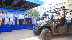 ஊரடங்கில் இனி கடற்கரையில் சுற்ற முடியாது... போலீஸாரின் ரோந்து பணிக்கு 10 போலரிஸ் வாகனங்கள்!! 