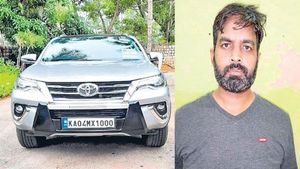 ஒட்டுமொத்த போலீஸ் கண்ணிலும் விரல் விட்டு ஆட்டும் கொள்ளையன்... தீரன் படத்தையே மிஞ்சும் சம்பவம்! சிக்கினால் காலி