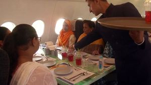 கூட்டம் குமியிது... வாழ்க்கைல ஒரு தடவையாச்சும் இந்த ஹோட்டல்ல சாப்பிடணும்... காரணம் தெரிஞ்சா உடனே கௌம்பீரூவீங்க