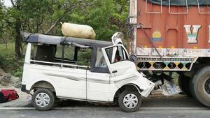 மோட்டார் வாகன சட்டம் பிரிவு 166 பற்றி உங்களில் எத்தனை பேருக்கு தெரியும்... இத முதல்ல தெரிஞ்சிக்கோங்க!