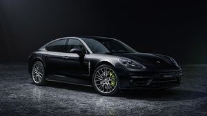 Porsche Panamera Platinum Edition இந்தியாவில் அறிமுகம்! எப்பப்பா இதோட விலை இவ்ளோ அதிகமா!!