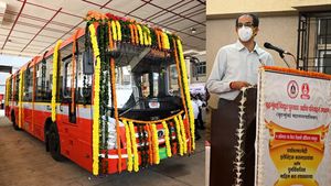எலக்ட்ரிக் பேருந்துகளை வாங்கி குவிக்கும் குஜராத் அரசு!! அகமதாபாத்தில் 60 இ-பேருந்துகள் பயன்பாட்டிற்கு வந்தன!