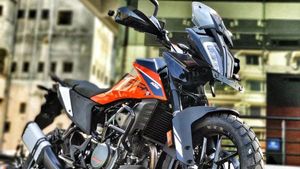டீலர்ஷிப் ஷோரூம்களில் புதிய கேடிஎம் 390 அட்வென்ச்சர் பைக்குகள்!! பிரத்யேக படங்கள் வெளியீடு!