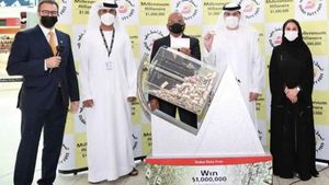 Dubai DutyFree LuckyDraw: தரமான பரிசுகளை வென்ற இந்தியர்கள்! 62முதியவருக்கு ஒரு மில்லியன் டாலர் விழுந்திருக்கு!
