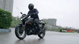 இளசுகளின் மனசை ரவுசு பண்ணுமா பஜாஜ் பல்சர் N160 - ரிவியூ
