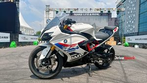 தரமான மோட்டார்சைக்கிள்... விலை குறைவான பிஎம்டபிள்யூ ஜி 310 ஆர்ஆர் பைக் விற்பனைக்கு அறிமுகம்!