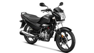 கருப்பு கலர்ல வேற லெவல்ல உருவாக்கியிருக்காங்க... சூப்பர் ஸ்பிளெண்டர் கேன்வாஸ் பிளாக் எடிசன் அறிமுகம்!