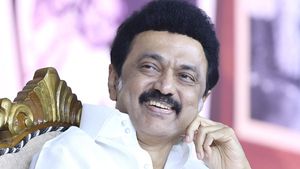 மூக்கின் மேல் விரல் வைக்கும் மற்ற மாநிலங்கள்... தமிழ்நாடும், கேரளாவும் எப்பவும் வேற லெவல்தான்! மாஸ் காட்றாங்க!