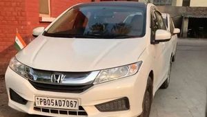 அமைச்சரின் உதவியாளர் செய்ய கூடிய காரியமா இது?.. இப்படி ஒரு காரியத்தை இனி அவர் வாழ் நாளில் செய்யவே மாட்டாரு!