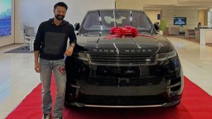 மின்னல் முரளி வாங்கிய மின்னல் வேகத்தில் செல்லும் கார்! நாட்டிலேயே இந்த கார இவருதான் முதல் ஆளா வாங்கியிருக்காரு