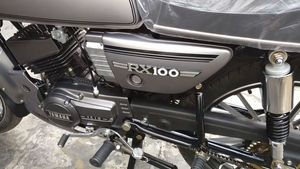ஆர்எக்ஸ் 100 பைக்கில் இவ்ளோ ரகசியங்கள் மறஞ்சிருக்கா! யமஹா செய்த இந்த காரியத்தால்தான் எமன் என பெயர் வந்தது!