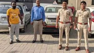 வாலை நறுக்கீட்டாங்க! டிரைவிங் ஸ்கூல்களின் ஆட்டத்தை அடக்கிய ஆர்டிஓ அதிகாரிகள்! இப்பதான்யா சந்தோஷமா இருக்கு!