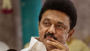 தமிழ்நாட்டில் ரூ50 ஆயிரம் கோடி முதலீடு; 1.5 லட்சம் பேருக்கு வேலை - முதல்வர் ஸ்டாலின் அடித்த அடுத்த சிக்ஸர்!
