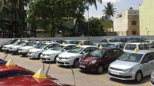 இனியும் பழைய  காரை வாங்குவீங்க! அதிக லாபம்னு நினைச்சா யூஸ்டு வாகனங்களுக்கு பின்னால இவ்ளோ சிக்கல் இருக்கா?