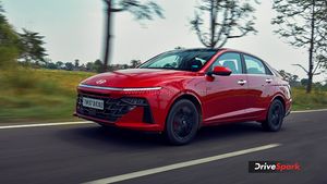 2023 Hyundai Verna Review: எஸ்யூவி எல்லாம் இந்த காருக்கு முன்னாடி பிச்சை எடுக்கனும்! ஹூண்டாய் வெர்னா ரிவியூ!