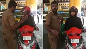 இருந்தாலும் ஆட்டோ டிரைவருக்கு இவ்வளவு கோவம் ஆகாது!! இந்த பிரச்சனைக்கு போலீஸார் ஒரு தீர்வை கண்டுப்பிடிக்கனும்..