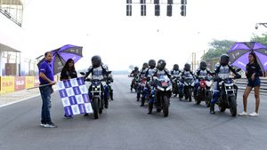 கோவையில் யமஹா வாடிக்கையாளர்களுக்குக் கிடைத்த செம சான்ஸ்! ரேஸ் டிராக்கில் சீறிப் பாய்ந்தனர்!