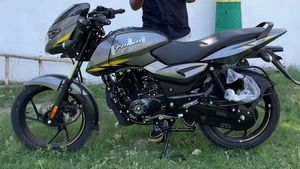 2023 Bajaj Pulsar 125 பைக்கின் முக்கிய தகவல்கள் லீக் ஆனது... என்ன, அந்த ஸ்டிக்கர தூக்கிட்டாங்களா!!