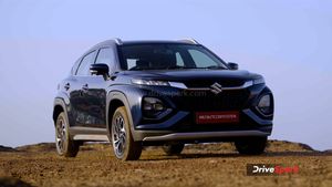 ஃப்ரான்க்ஸ் காருல இவ்ளோ சிறப்பம்சங்களா!! இந்த பட்டியல எழுத ஒரு பேனாவோட மை போதாது போலிருக்கே!