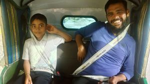 ஆட்டோ ரிக்‌ஷாக்களில் சீட்பெல்ட்? யாரும் யோசிக்காத விஷயத்தை செயல்படுத்தும் ராபிடோ!!