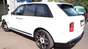 Rolls Royce Cullinan 10 கோடி ரூபாய் காரில் வந்தது அவரா! வெள்ளை கலர்ல இருக்கும்போதே லைட்டா சந்தேகம் வந்துச்சு!