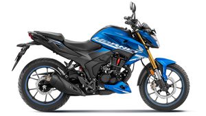 2023 ஹோண்டா ஹார்னெட் 2.0 பைக்!! நிறைய மாறிடுச்சு... இவ்வளவு குறைவான விலையிலேயே வாங்கிடலாமா!