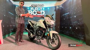 சுத்தி-சுத்தி வந்து பாத்துட்டோம்.. பைக்கை அட்டகாசமா ஹோண்டா ரெடி பண்ணியிருக்கு! வீடியோவை பாருங்க!