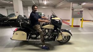 தங்க தேர் போல இருக்கு!! நடிகர் மாதவனிடம் உள்ள சூப்பர் பைக்குகளை பார்த்தது இல்லையே... அஜித்தையே மிஞ்சி விடுவார்