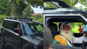 ஒரு சாமியாருகிட்ட இவ்ளோ விலை உயர்ந்த காரா! விலைய கேட்டதும் தலையே சுத்திருச்சு.. அம்பானிக்கே டஃப் கொடுக்கிறாரே!