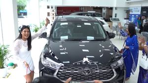 யூடியூப்பில் பணம் சம்பாதித்து இவ்வளவு பெரிய காரை வாங்க முடியுமா? என்னங்க சொல்றீங்க!! ரைடர் கேர்ளின் புதிய கார்