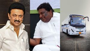 தமிழக அரசு கொண்டு வந்த இந்த திட்டத்தை பத்தி தான் ஊரே பேசுது! இலவச பஸ் பாஸ் வாங்குறது இவ்வளவு ஈஸியா?