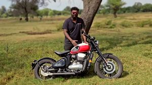 இந்த பைக்குல போனா ஊரே உங்கள தான் திரும்பி பார்க்கும்! ஜாவா 42 பாபர் பைக் வீடியோ ரிவியூ!