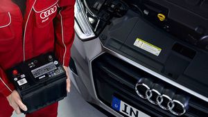 சென்னை வெள்ளத்தில் அடித்து சென்ற கார் ஓனர்களுக்கு ஆறுதல் செய்தி! காரை ரிப்பேர் பண்ண உதவ முன் வந்த நிறுவனம்!