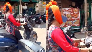 என்ன மேடம்... ஹர்பஜன் சிங் மாதிரி இருக்கீங்க!! விசித்திரமான கெட்-அப்பில் ஸ்கூட்டரில் சென்ற பெண் - வீடியோ!