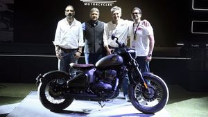 ஜாவாவில் இப்படியொரு பைக்கை வாங்கிவிட்டால் ஏரியாவில் கெத்து காட்டலாம்!! புது கலர் ஆப்ஷன் அறிமுகம்!