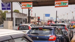 தேர்தல் முடிந்ததும் முதல் வேலையா டோல்கேட்ல இருந்து இதை தூக்கி வீசுங்க!அடுத்த அதிரடிக்கு தயாரான அரசு