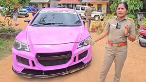 அந்த காரையே தூக்கீட்டாங்களா... ஓனர் அவ்ளோ சொல்லியும் காதுலயே போட்டுக்கல... அதிரடி காட்டிய அதிகாரிகள்!