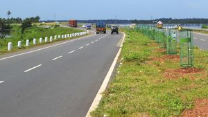 கேரளாவுக்கு சென்றால் ஹைவேயில் இந்த தப்பை மட்டும் பண்ணிடாதீங்க!! போலீஸார் விரட்டி, விரட்டி பிடிப்பாங்க!