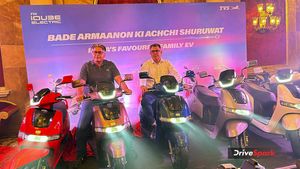 ஜூலை 15க்கு முன்னாடி புக் பண்ணவங்களுக்கு 10,000ரூபா லாயல்டி தராங்க.. ஓலாவுக்கு ஆப்பு வைக்க இது ஒன்னே போதும்!